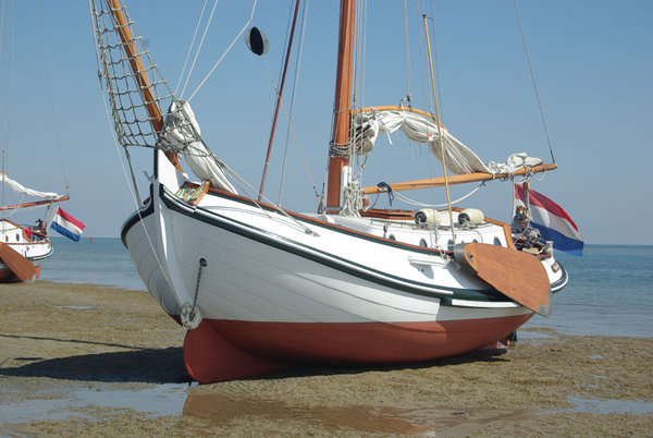 [Immagine: 2013628172347_twin keels olandese.jpg]